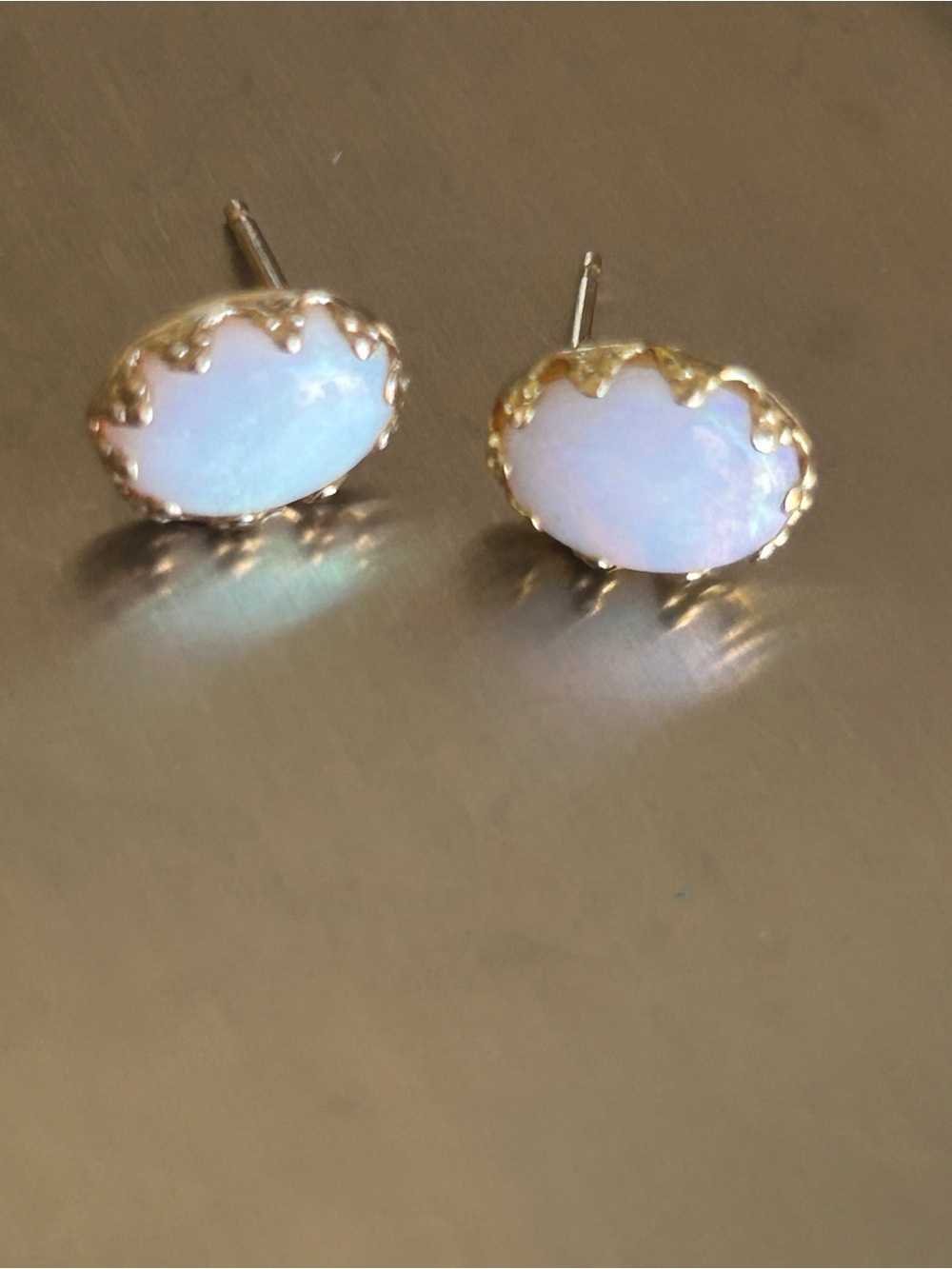 Vintage 1980 14k Gold Opal Stud Earrings - Iridescent White Opal - Picture 5 of 14